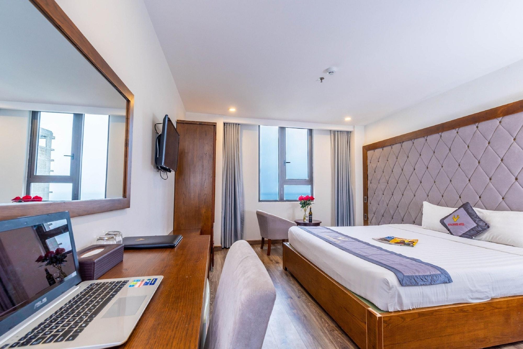 Royal Charm Hotel Da Nang Esterno foto