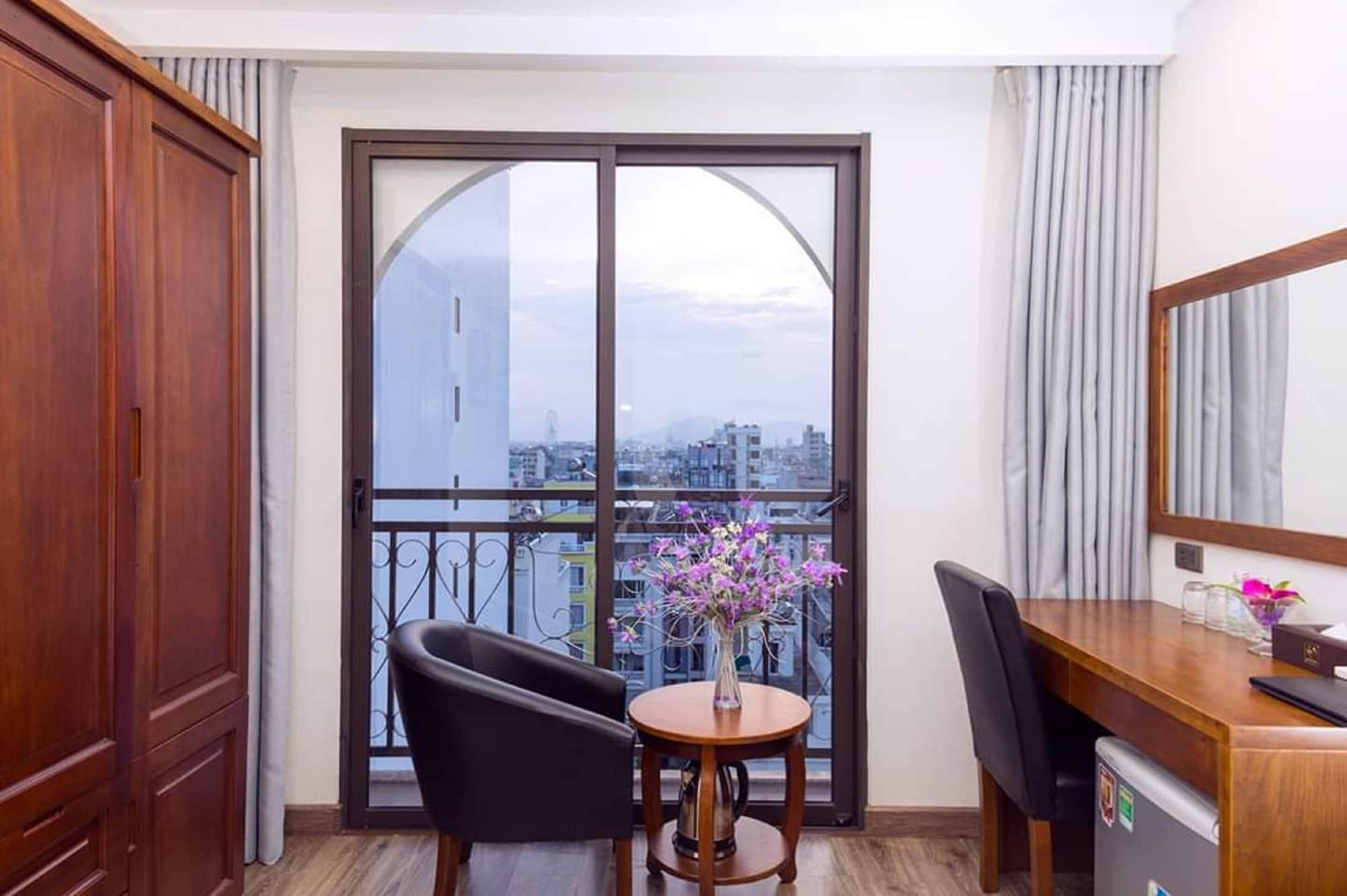 Royal Charm Hotel Da Nang Esterno foto